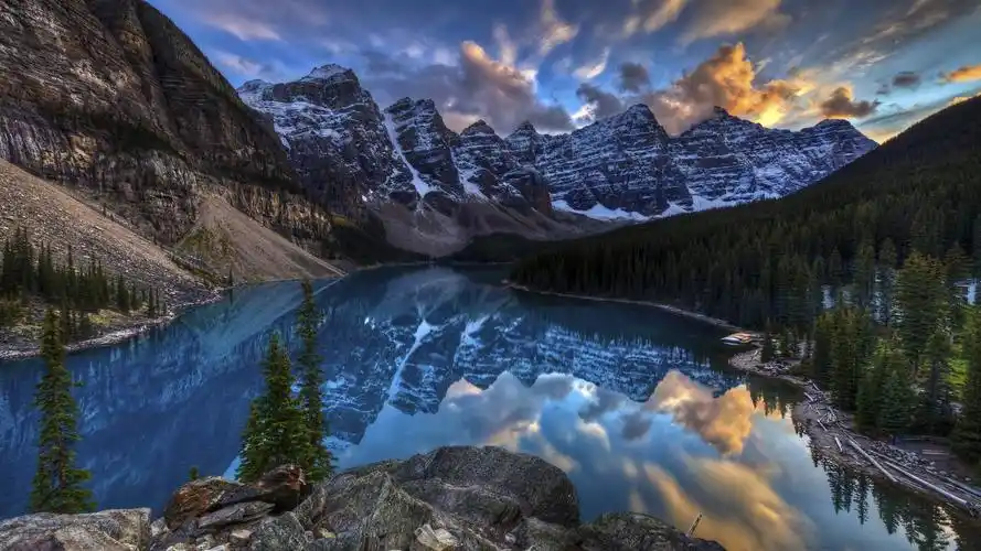 苹果imac自然风景的背景