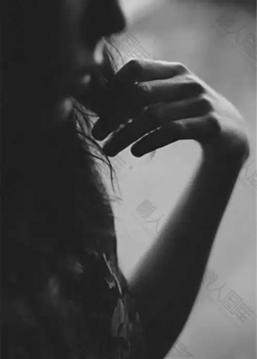 黑白非主流伤感图片