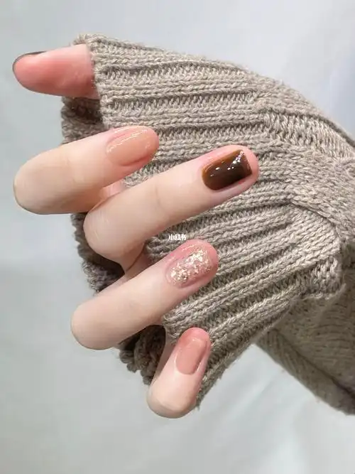 小熊咖啡撞奶巨高级贼显白的秋冬感美甲