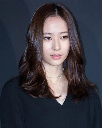 3,低光泽感的巧克力棕色