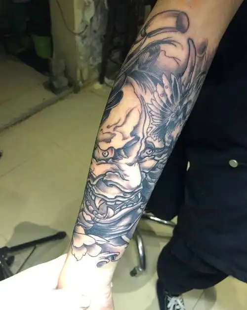 包小臂vx  547216187纹身图片