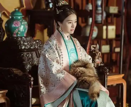 做出实力派演员,吴越不仅可以演都市剧,农村剧,还可以演古装剧.