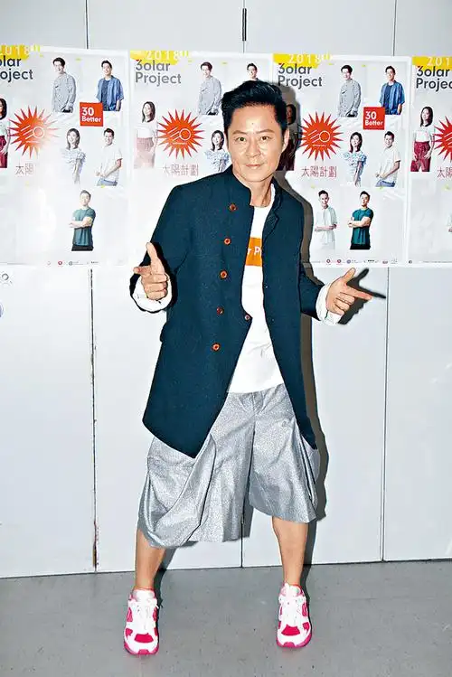 蔡一杰港台开咪拒播草蜢歌