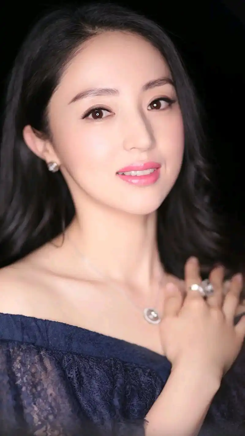 甜美动人董璇图集