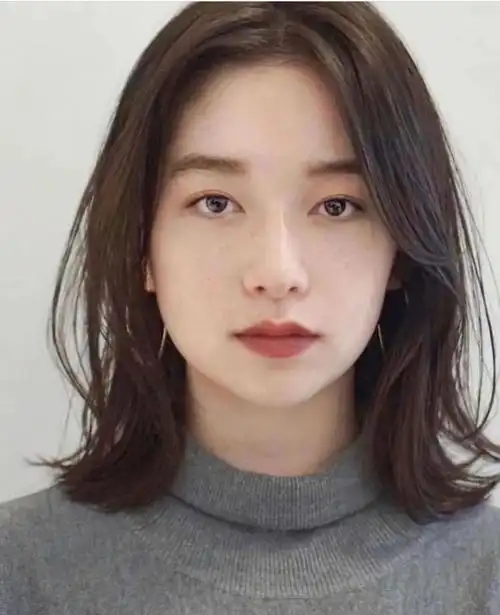 适合方脸得发型