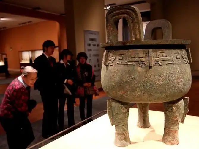 新国博免费开放6大展 "后母戊鼎"改名后首展出