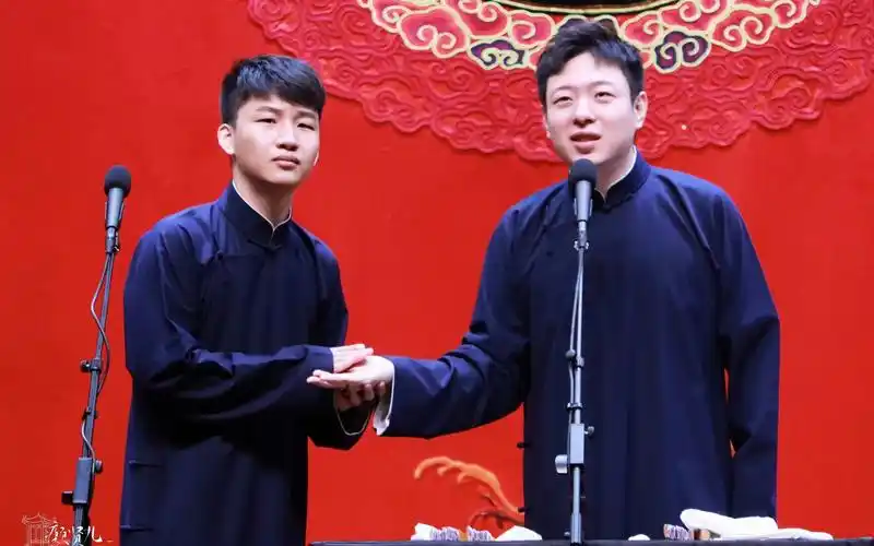 【刘筱亭】【张九泰】亭泰那些演出意外和高能pe包袱-菠萝琴盒-亭泰