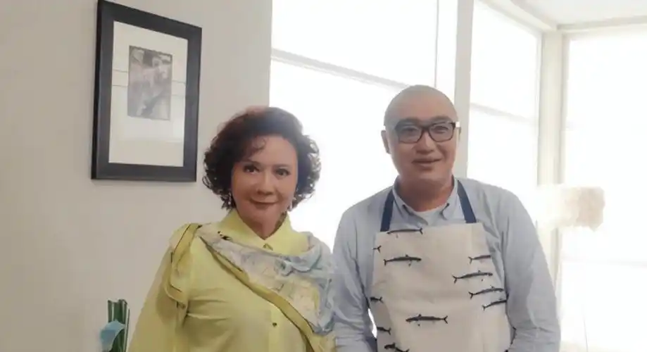 原来他就是蔡明儿子!隐瞒37年不公开,是蔡明最大心病