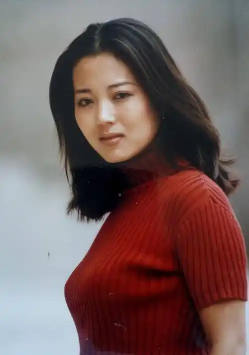 的她,如今成了"资深大妈",岁月的"杀猪刀"太残忍了_丁嘉丽_角色_形象