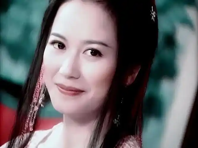 惊鸿仙子俞飞鸿,51岁有伴侣却至今未婚,原来生活不仅只有婚姻