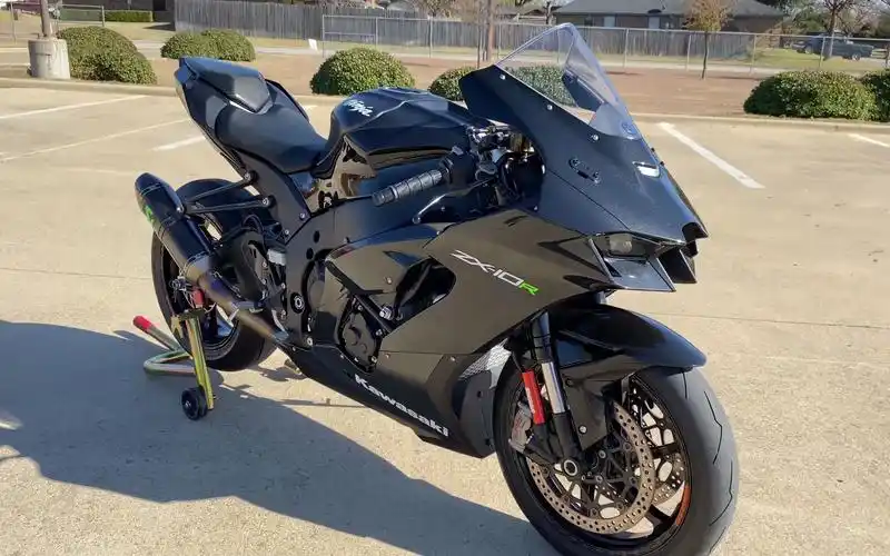 【4k】2021款全新川崎大牛zx-10r 天蝎排气声浪欣赏