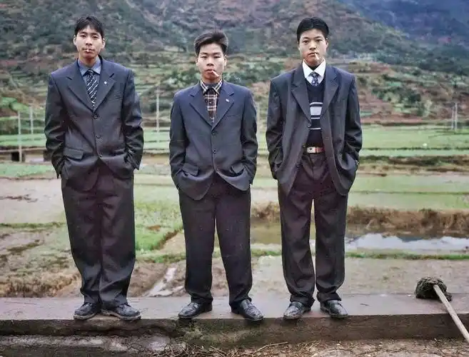 90年代初的一组中国肖像照潮爆了朋友圈