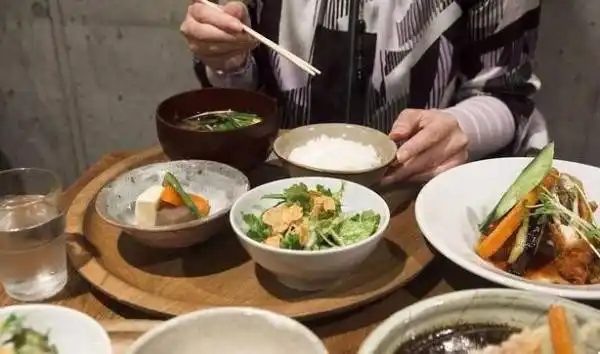 吃完饭就困或是身体变虚了听听医生怎么说