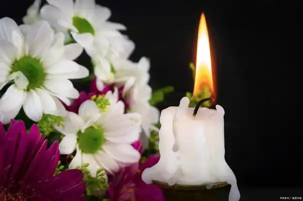 老人去世是去吊唁还是去悼念?