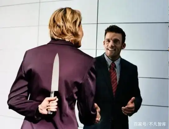 内心邪恶阴险的人,通常都有5大特征,请速速远离,避免吃大亏!