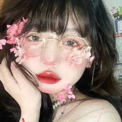 超美超仙的女生头像今夜我不关心人类我只想你海子