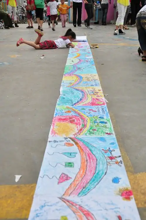 【原创】庆六一"百米长卷"亲子绘画