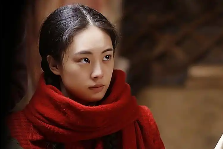 盘点周迅李沁郝好年代戏里的红衣造型你最喜欢哪位