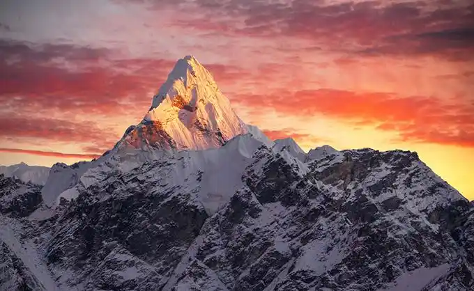 美丽的山峰景色高清摄影图片 - 素材中国16素材网