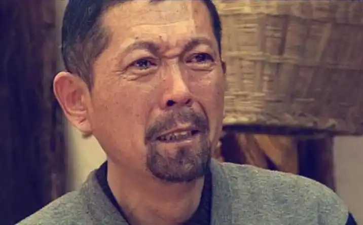 《士兵突击》许百顺,农民父亲最后的掘强!