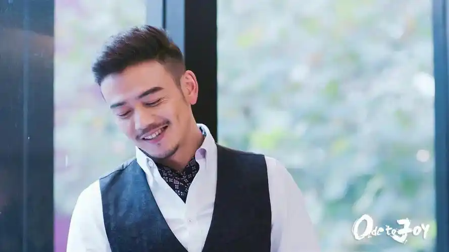 最近《欢乐颂》里的"小包总"为什么那么火?