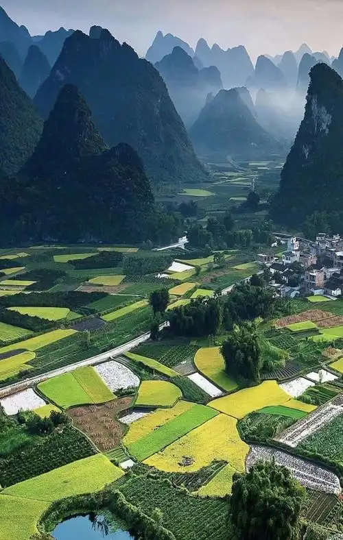 有博主分享广西最美高速引起网友热议广西真的那么美吗