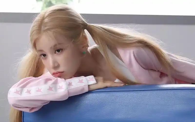 【apink初珑】超美杂志拍摄花絮现场