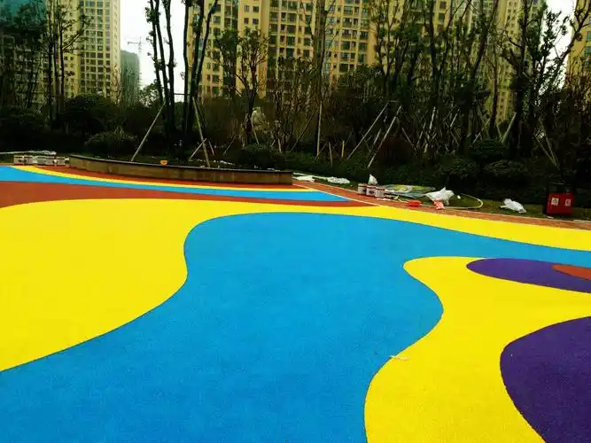 孩子们的守护神中小学运动场地的佼佼者彩色epdm橡胶地面