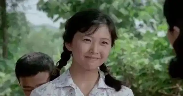 朱时茂儿子大婚,一直分居的老婆范旭霞露面,抢了儿媳的风头!