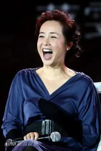 图文我们天上见首映蒋雯丽开朗大笑