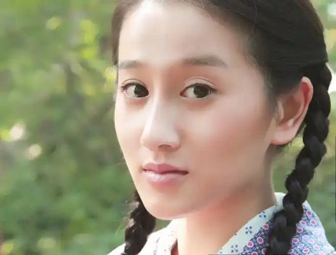 p data-id="gnwn8wllf8">李木子,1989年7月22日出生于黑龙江省哈尔滨