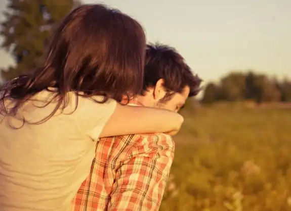 两个人在一起没有感情了怎么办 婚姻保鲜的秘诀在于持幽山法主