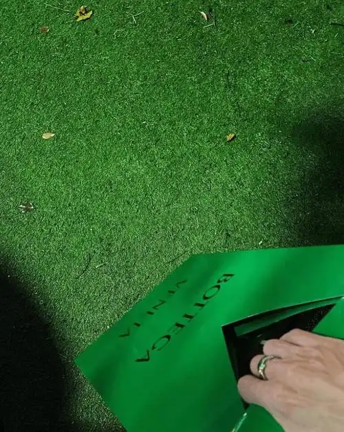 欣赏潘通绿了好美好高级