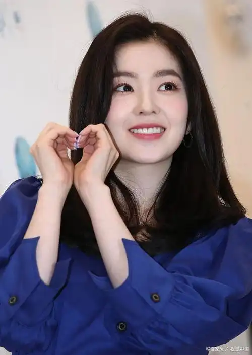 清流王嘉尔爆火,与他的绅士和爱国息息相关