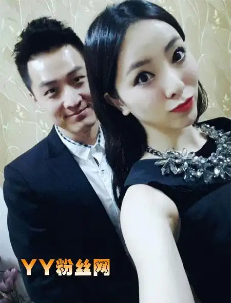 魏文彬李思思结婚照合影亲嘴照李思思的老公魏文彬简历资料背景