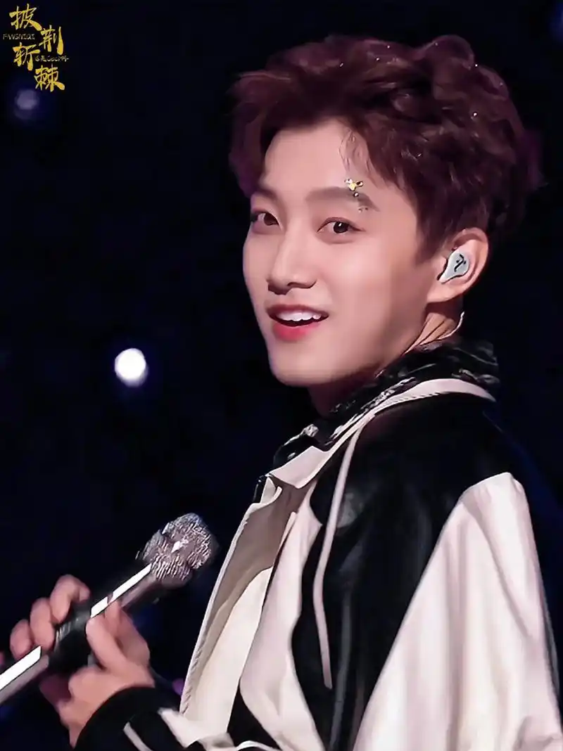 我也不想发啊,可是这是范世錡诶#范世錡#海芋恋#披荆斩棘的哥 - 抖音