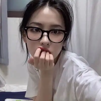 溺毙时尚潮流眼镜控简单魅力女头不希望我的任何情绪都是极端