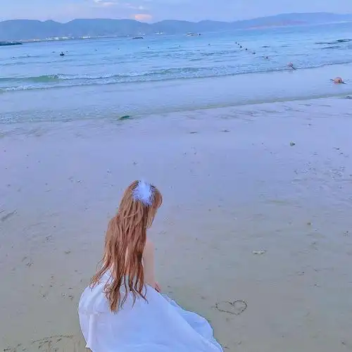 女生头像海边头像闺蜜头像三色堇儿/二传注明 喜收藏/禁盗