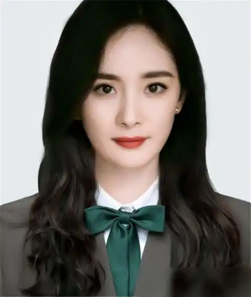 女明星的证件照baby清新精致郑爽甜美看到赵丽颖学妹既视感