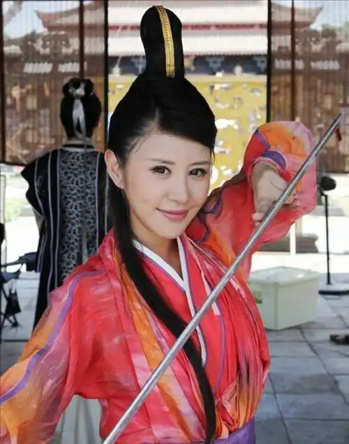 (中国影人) 袁心冉