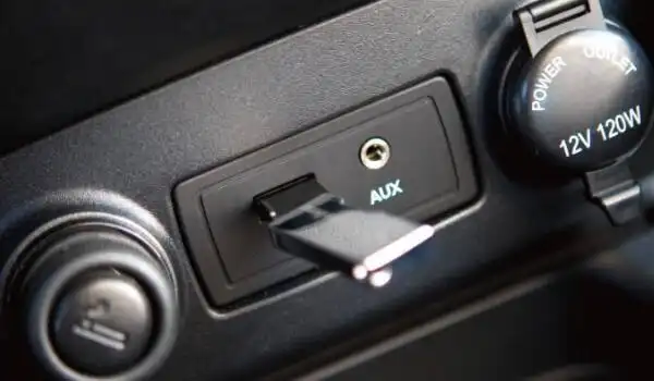 大众低配polo蓝牙在哪