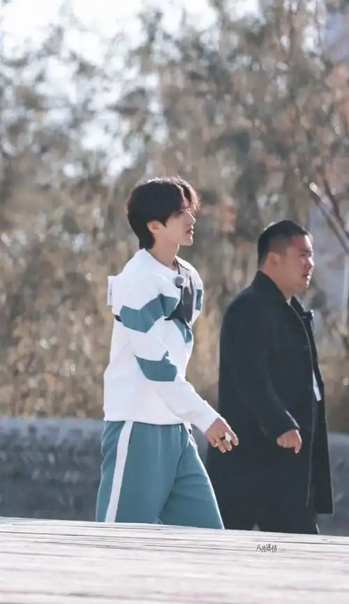 奔跑吧黄河篇首录蔡徐坤帅气射箭真运动小天才了