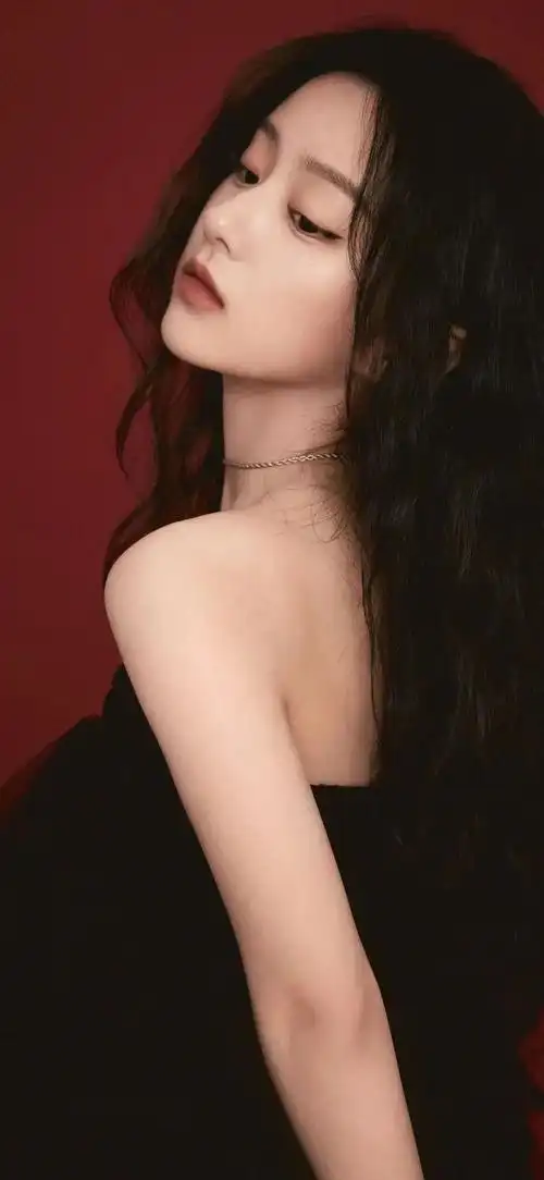 冷艳高傲美人手机壁纸