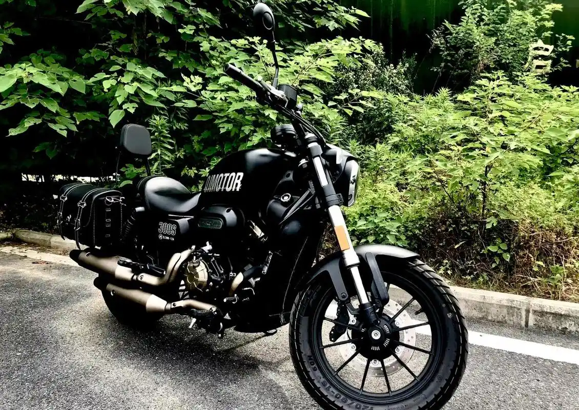 300cc级别国产摩托的不二之选 新式巡航太子车的代表,哈雷代工厂出品