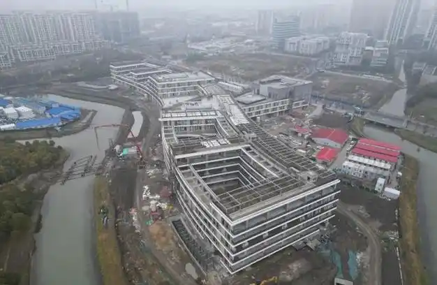 翻滚吧上海楼市400万级全能选手嘉定销售三冠王双地铁口8站大虹桥