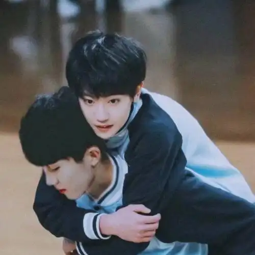 北京有嘉祺路,郑州有天泽街,无论这是巧合,还是注定,在巴蜀热浪里相遇