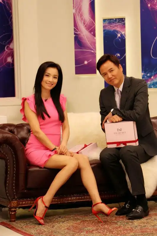 张庭林瑞阳同框出镜录节目夫妻身材完美颜值高