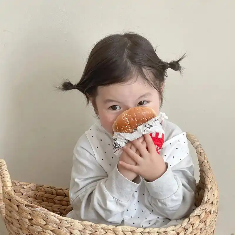 吃货头像|可爱女鹅吃92 用脸吃的汉堡92应该很香叭