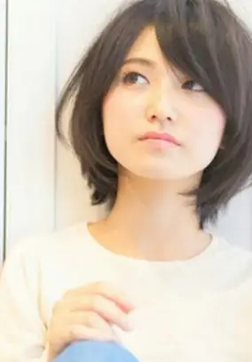 脸比较大的妹子能不能剪短发?_发型_刘海_脸型