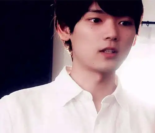 这些日本明星完全可以靠脸吃饭,却各个成了学霸!